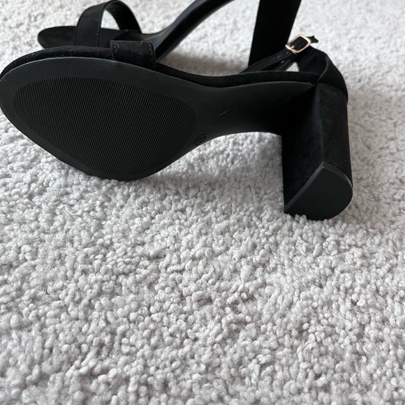 Lulus chunky heels! Size 7.5 Never worn. - Picture 3 of 3